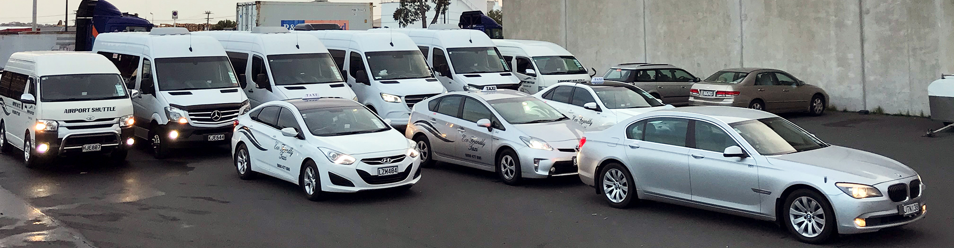 Airport shuttles Dunedin